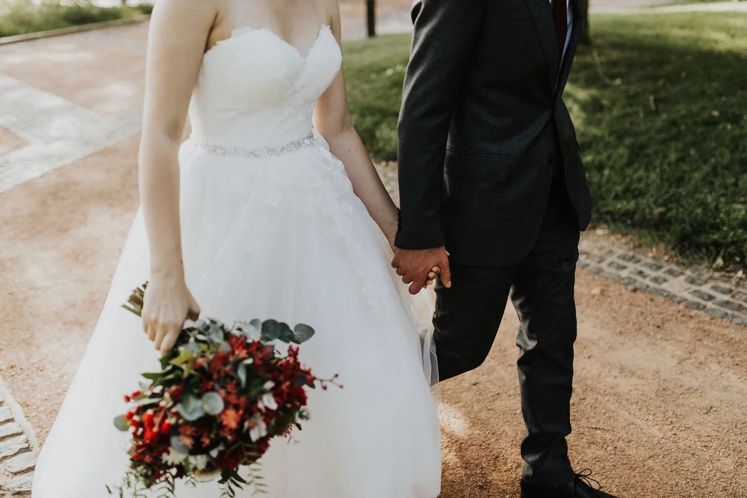 small-intimate-canberra-wedding_073(1323).jpg