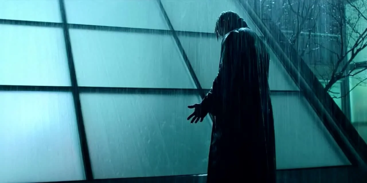 Iconic rainy cyberpunk imagery in and episode of Altered Carbon.
