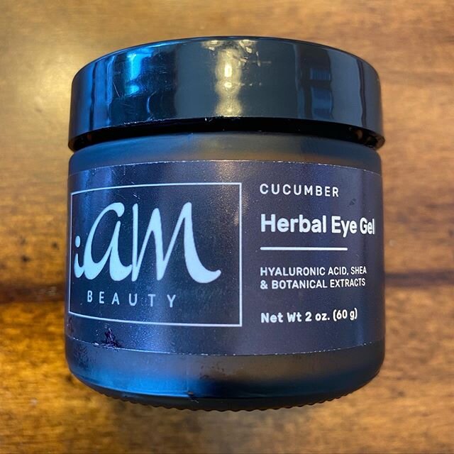 www.eleganceboost.com
&bull;
&bull;
&bull;
#elegance #herbal #vegan #eyegel #cucumber #hyaluronicacid #botanical #shea #skincare #blackownedbusiness #supportlocal #pdx #bestbrows