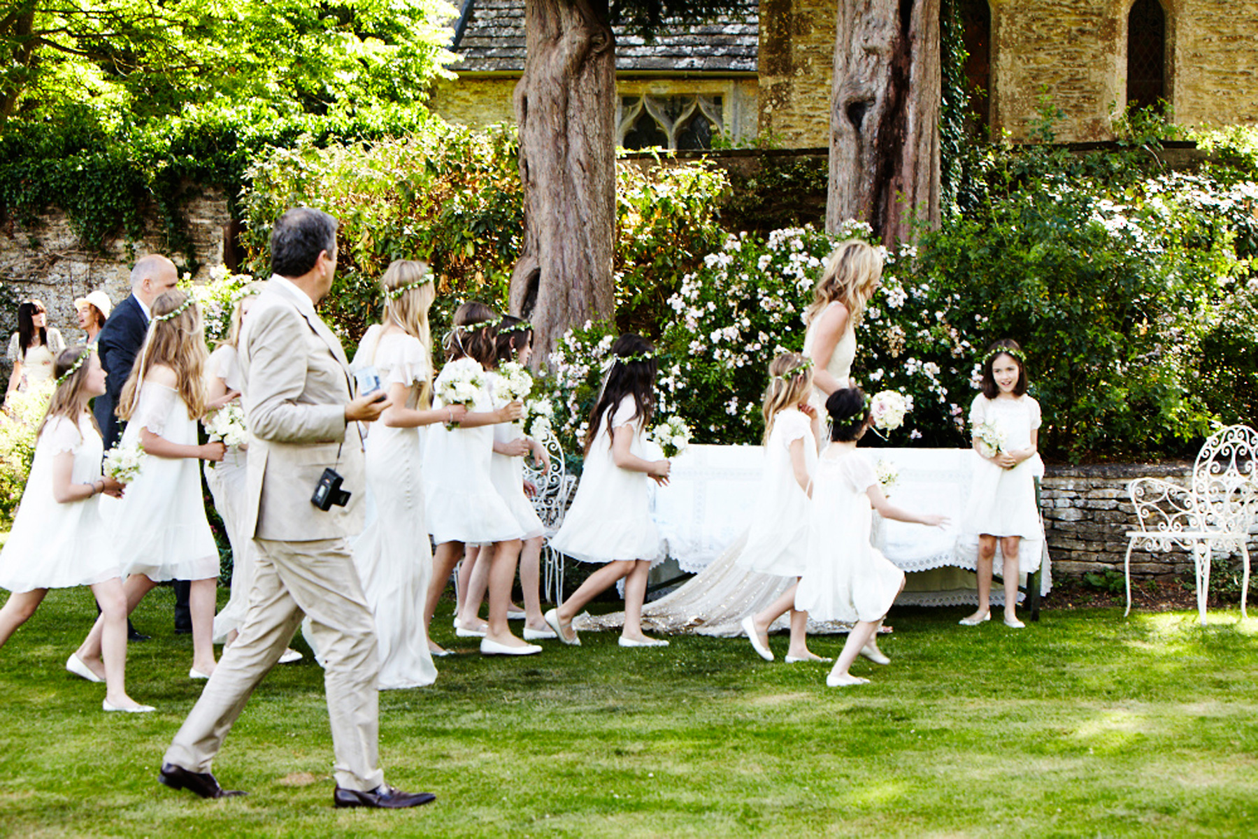 Kate with her bridesmaids & flower girls.