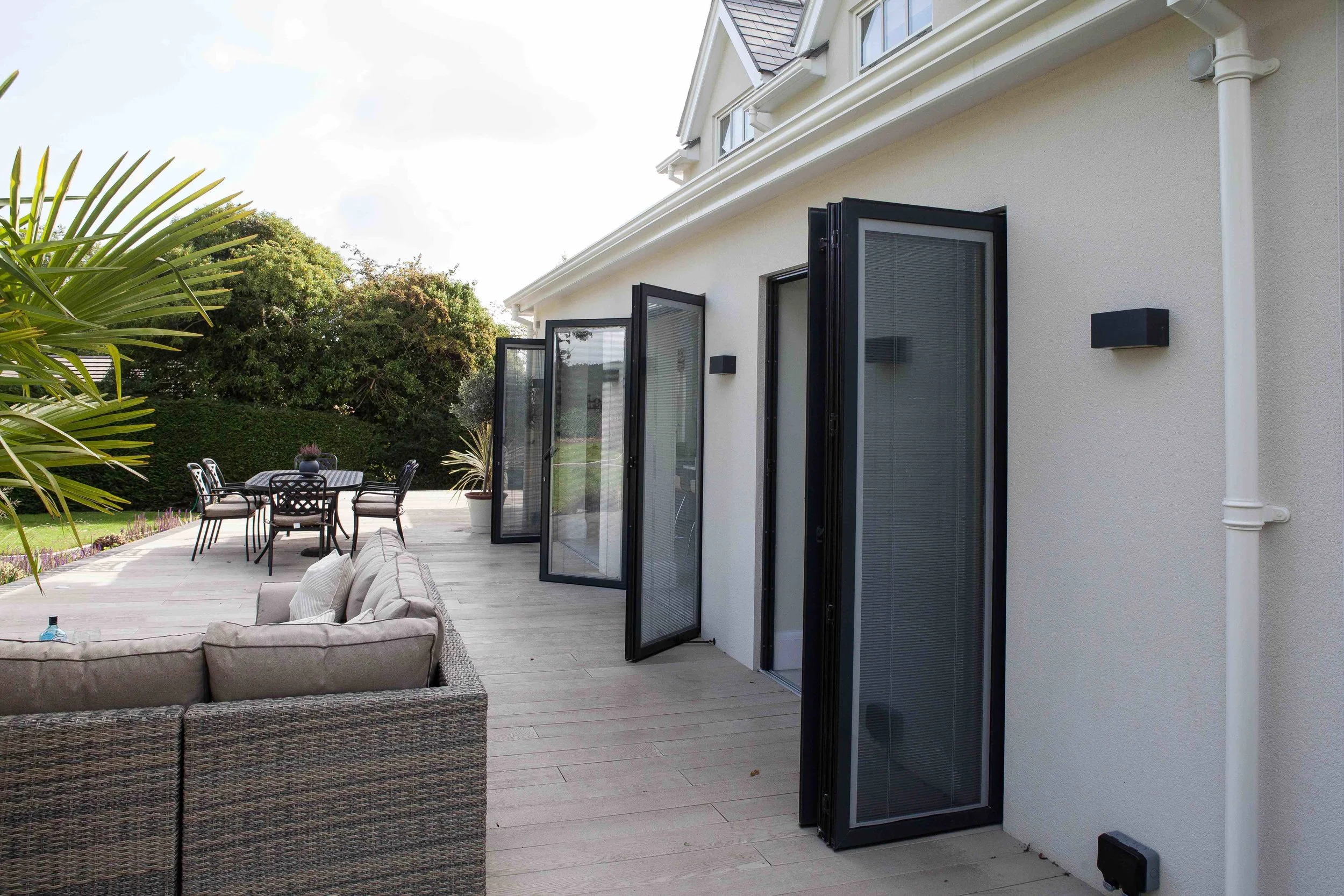 Rear entertaining terrace