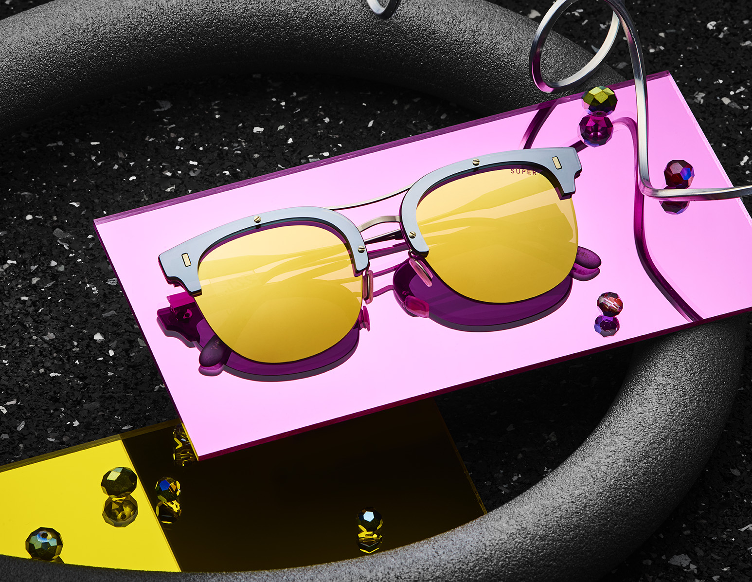 RD_190320_RetroSuperFuture_Test_2.jpg