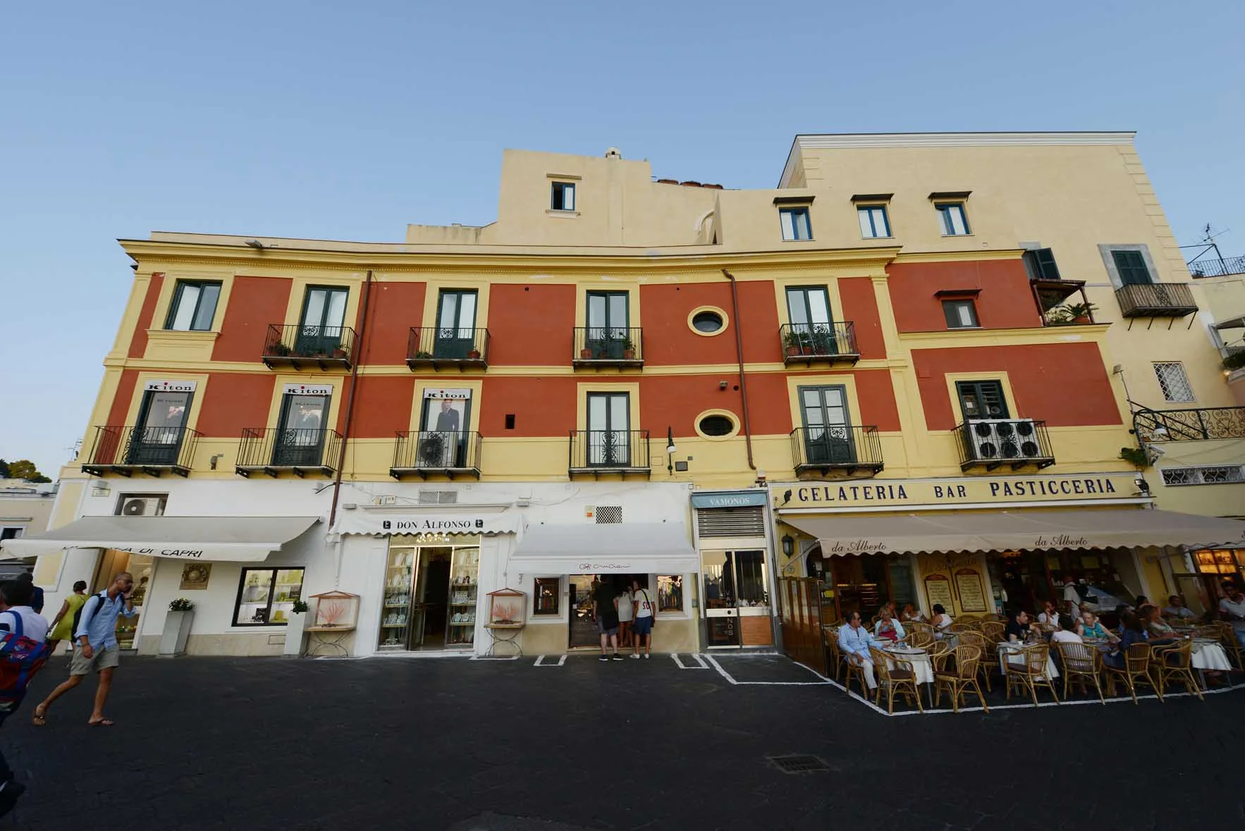 capri_017.jpg
