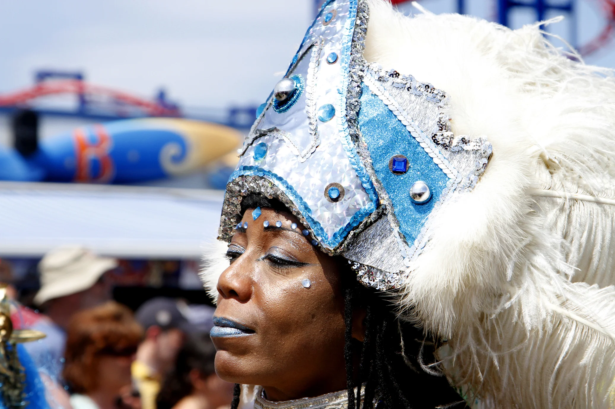 It takes confidence and incredible neck strength to pull of that headdress.