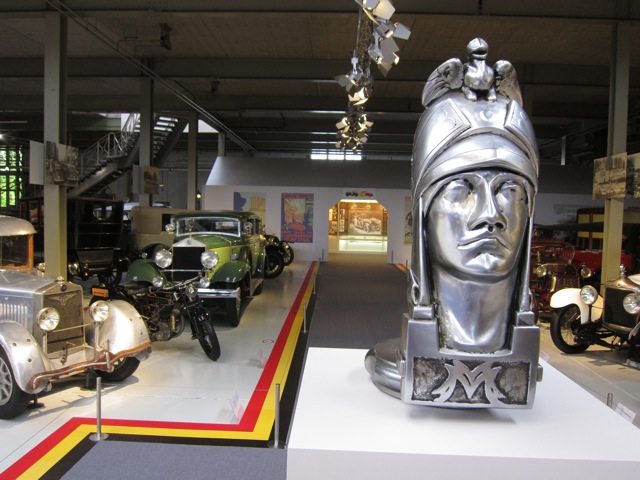 Sculpture Minerva, ConceptExpo Group. Autoworld Bruxelles.