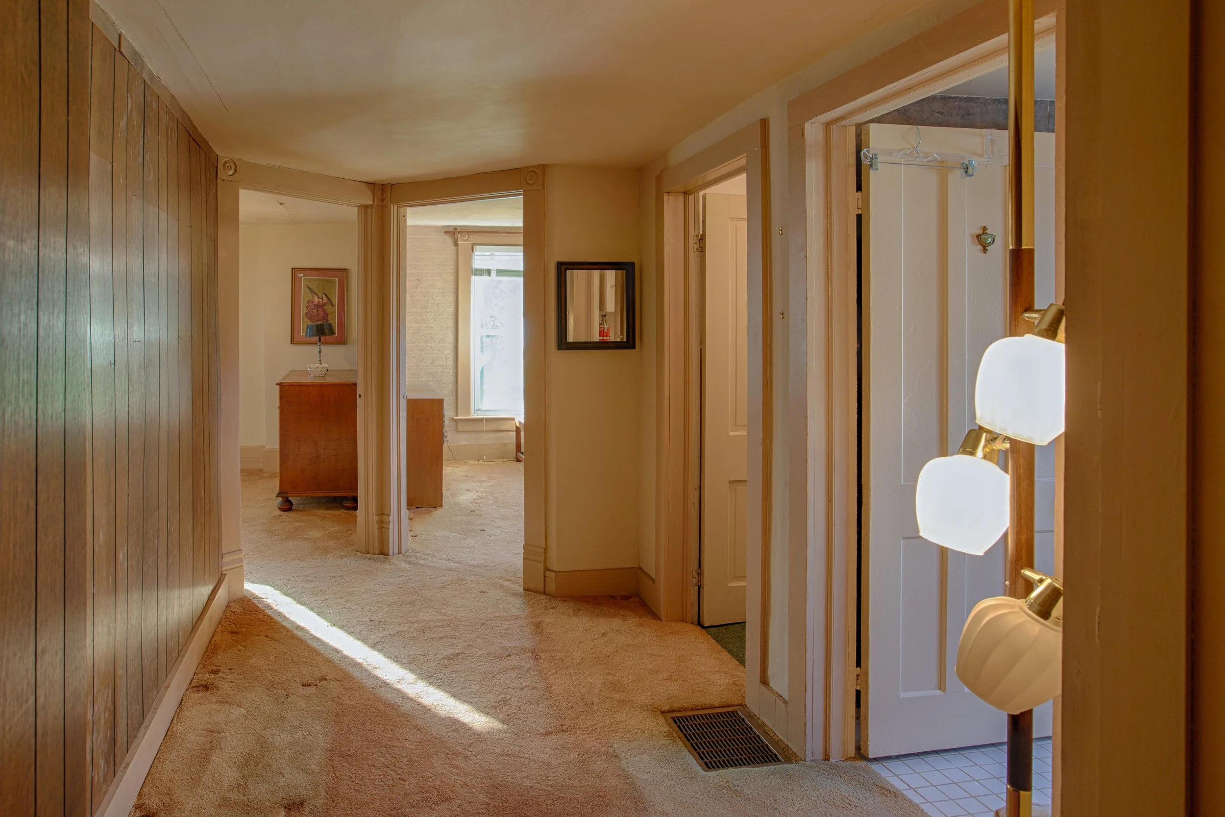 ESI_20260419_TMBT_217WaltersWay-230_HDR.jpg