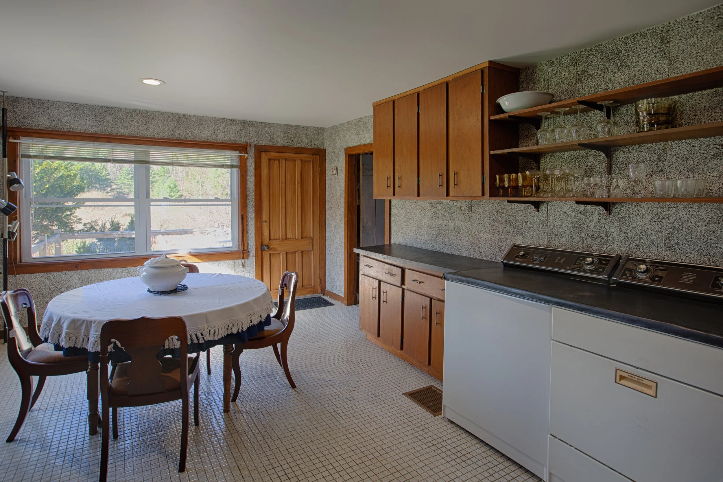 ESI_20260419_TMBT_217WaltersWay-146_HDR.jpg