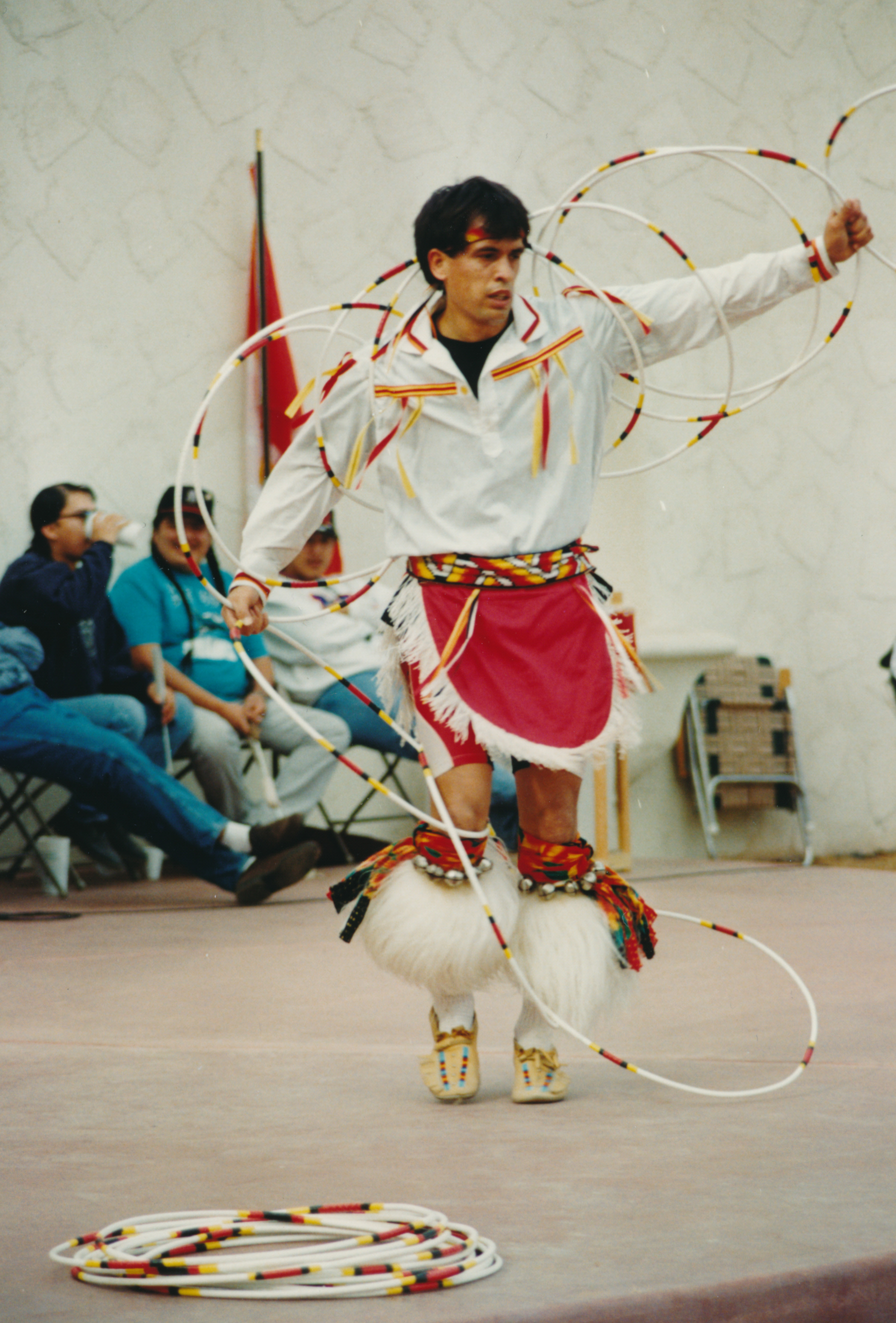 HoopDance_0005.jpg