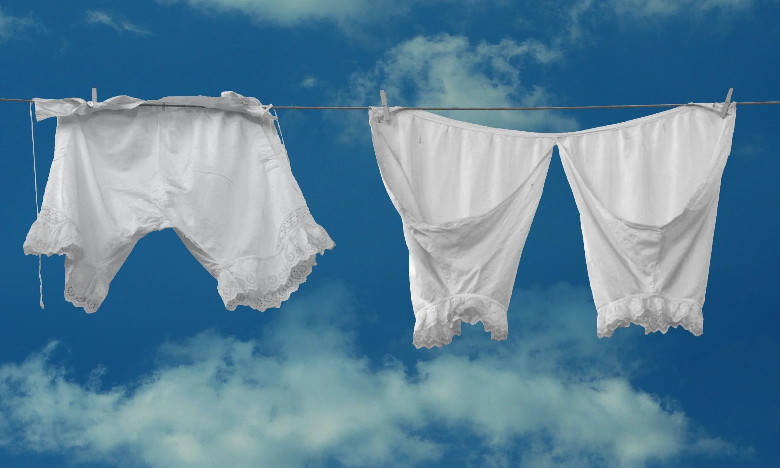anno-1900-clothes-clothes-line-54611.jpg