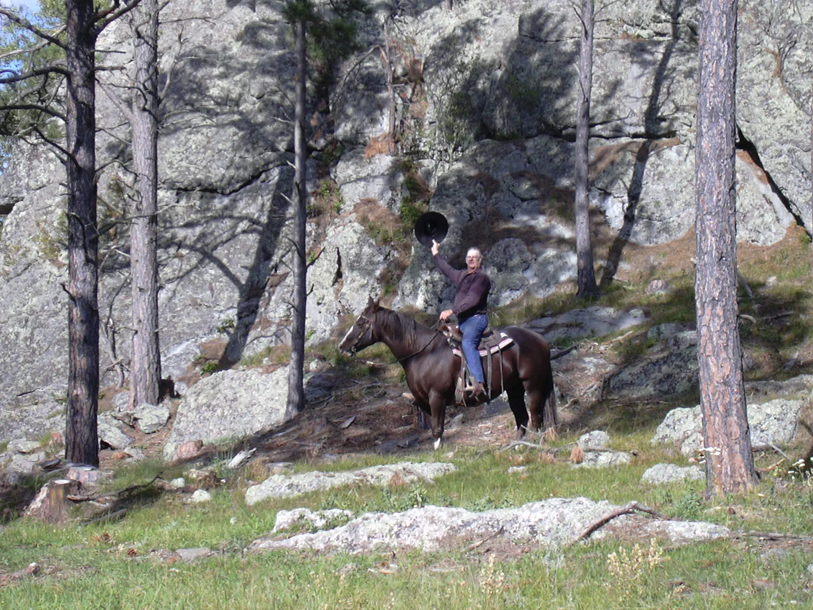 Greetings from owner Lynn Hollingsworth.JPG