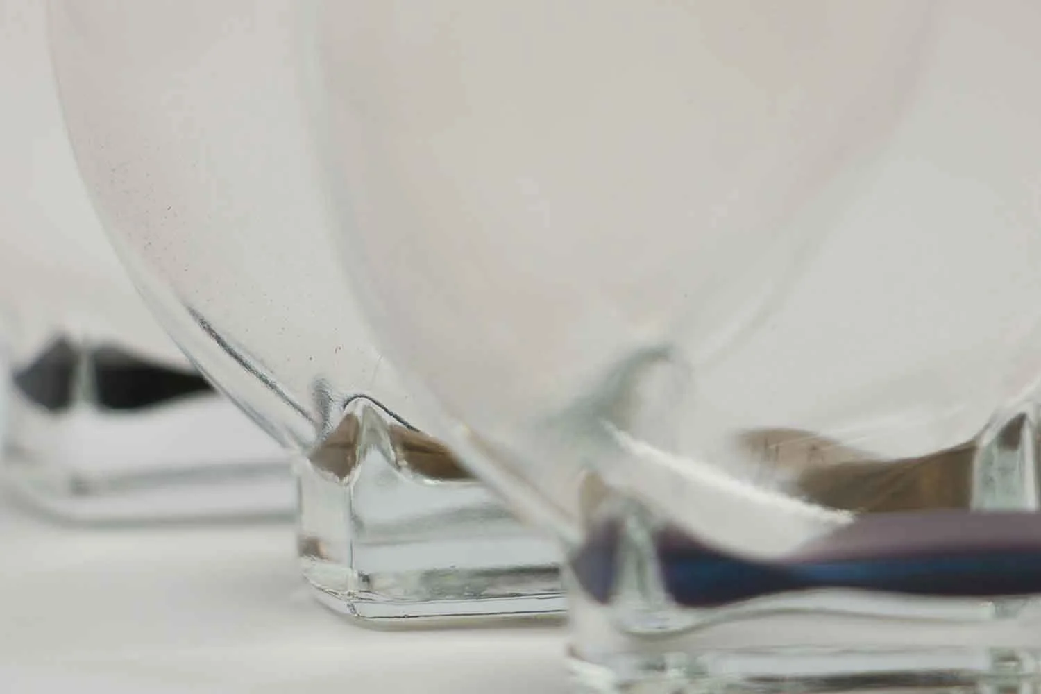 ferrofluid-display-bottle-klock-4