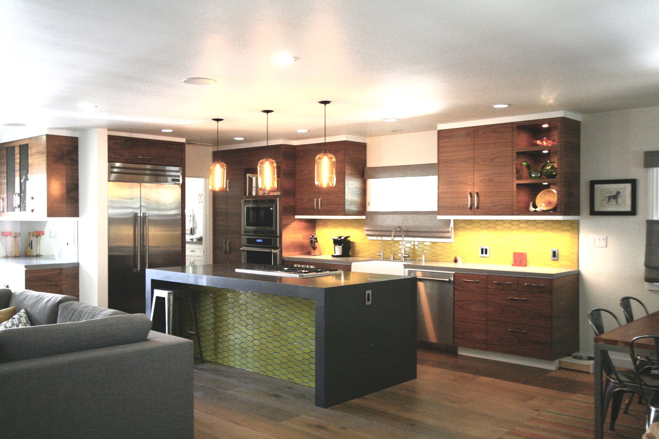 Talofa Ave-Kitchen_2.jpg