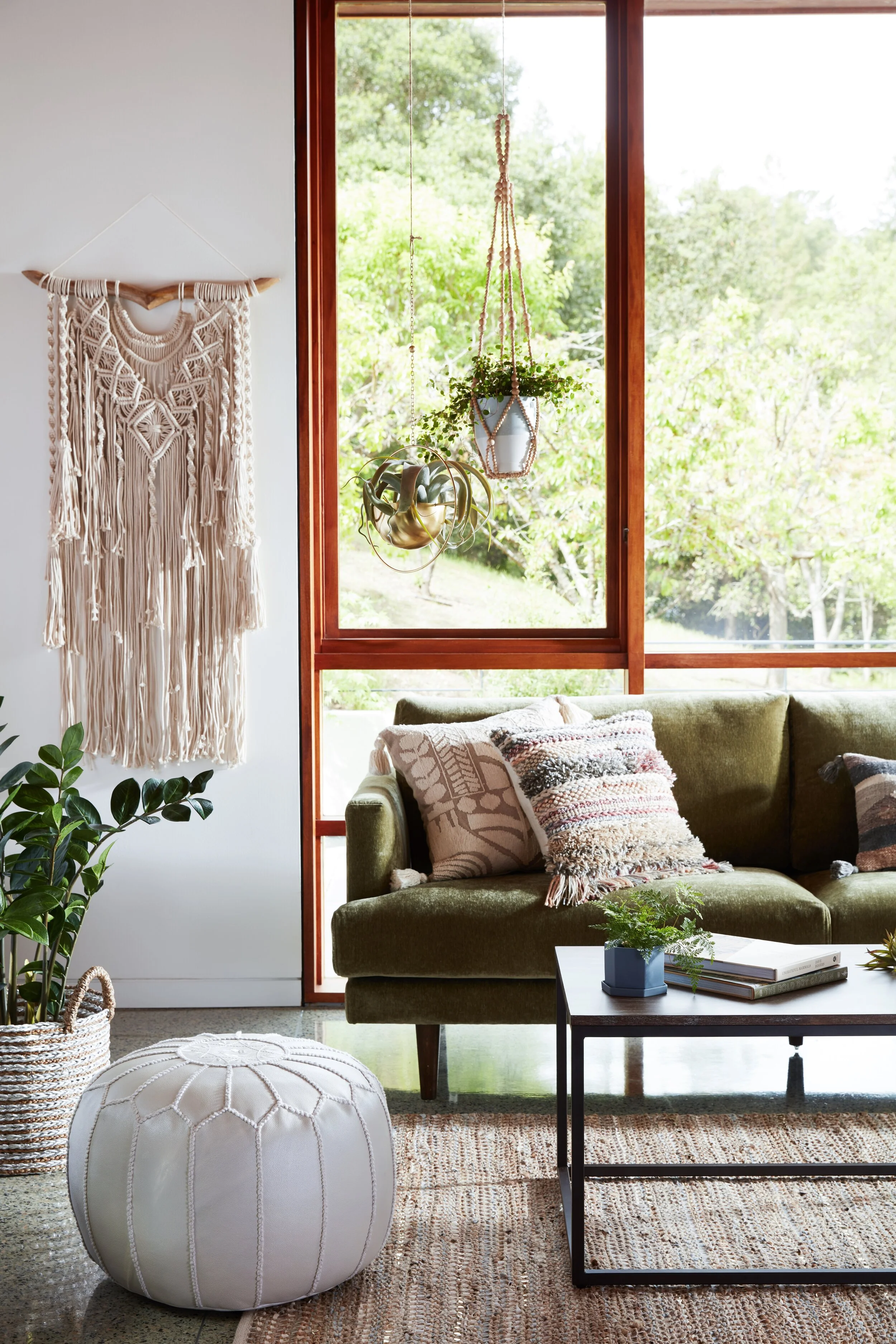 Natural_Wonder_Living_Angle_3764_HRR.jpg