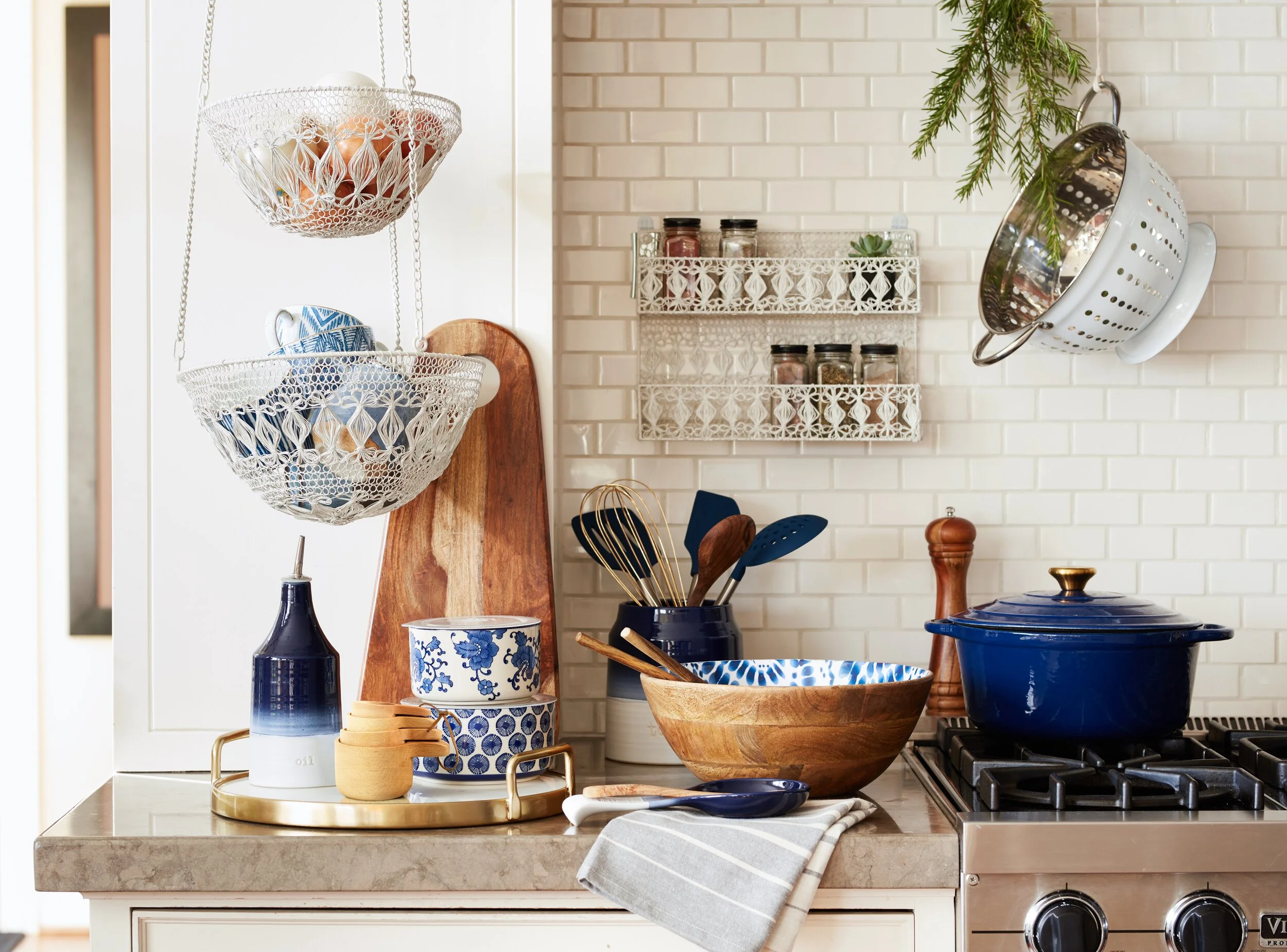 Kitchen_trends_indigo_1850_HRR_new_cup_flat.jpg