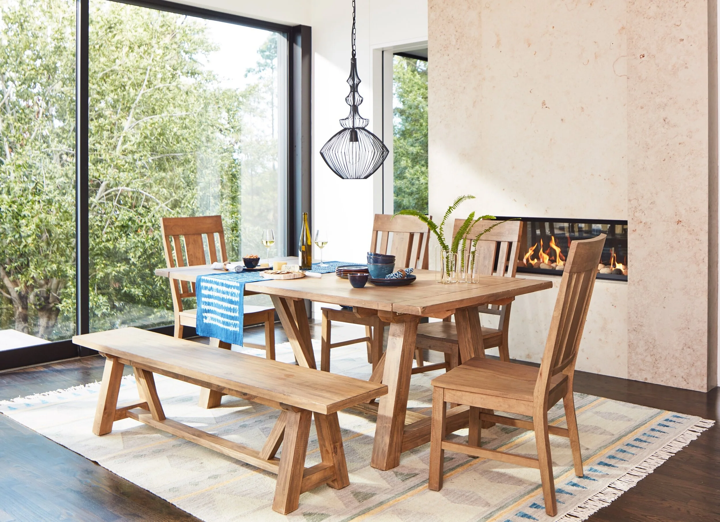  Photographer: Bradley Knipstein 