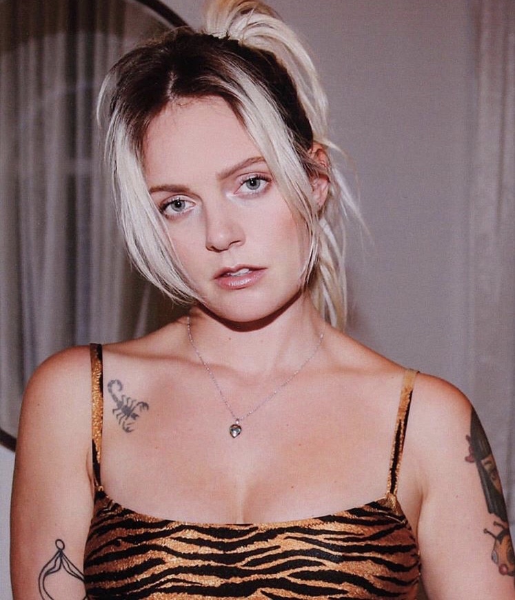 TOVE LO X MONI HAWORTH
