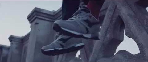 DIADORA