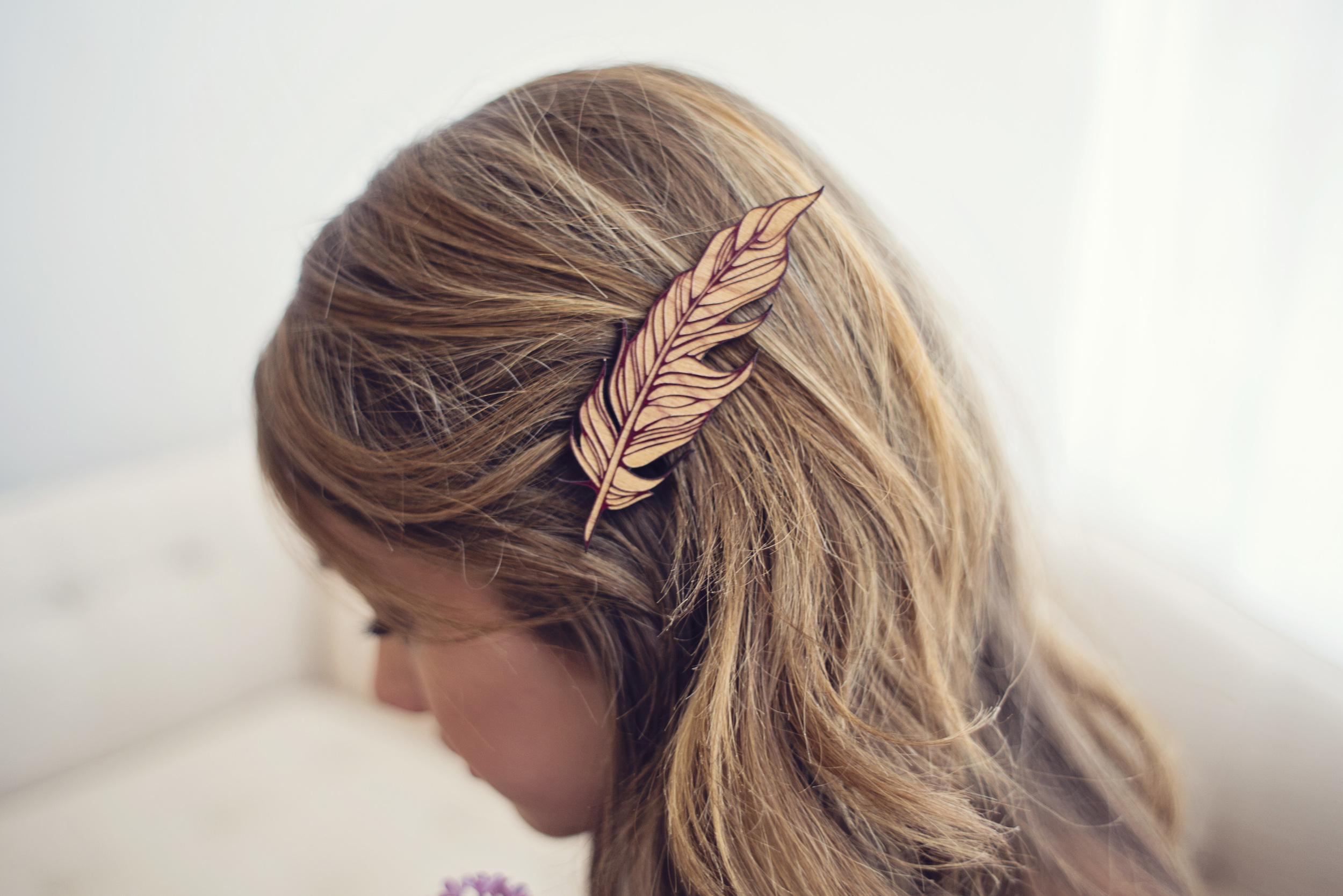 Red Cedar Feather Wood Hair Clip Lucca