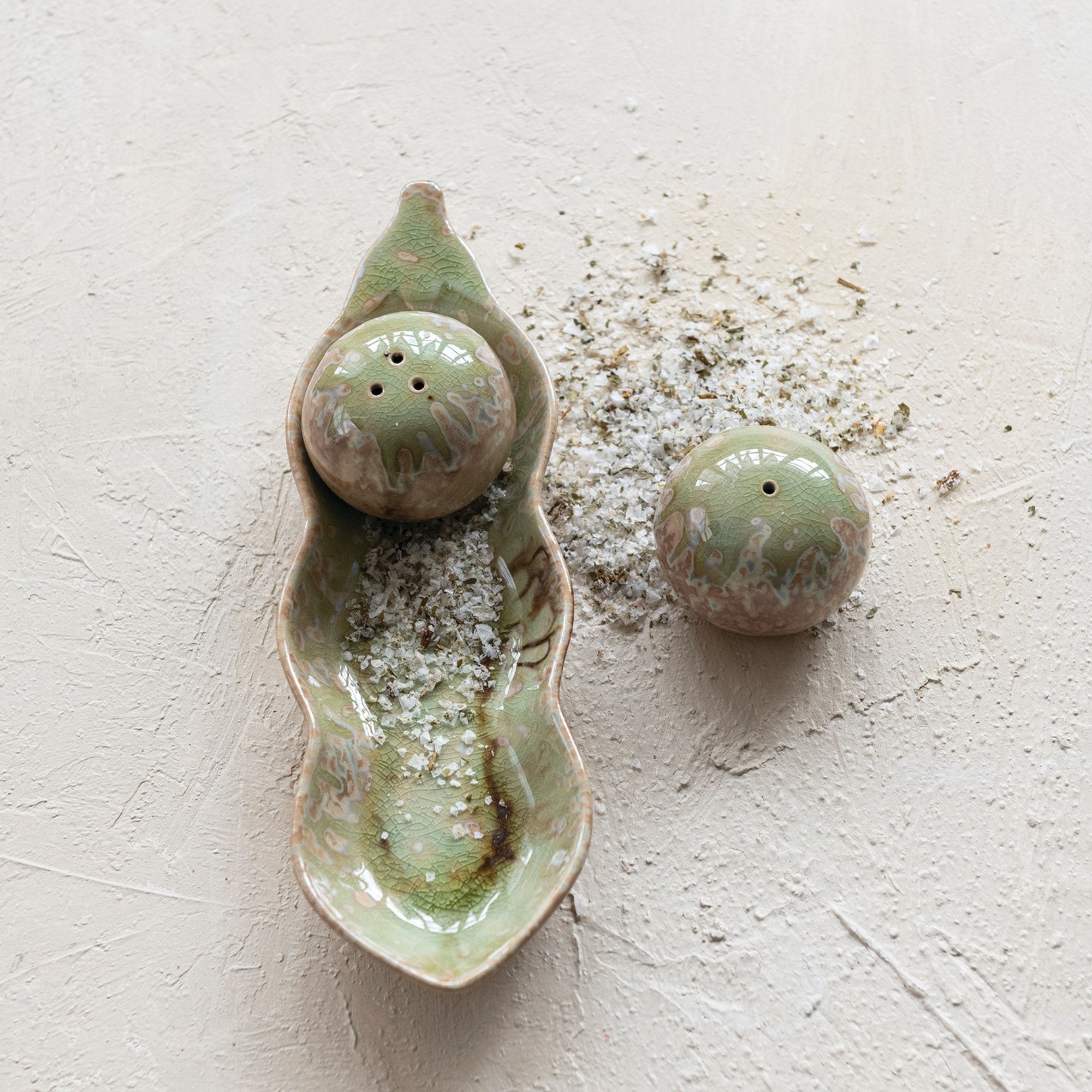 Peas in a Pod Salt + Pepper Shaker Set