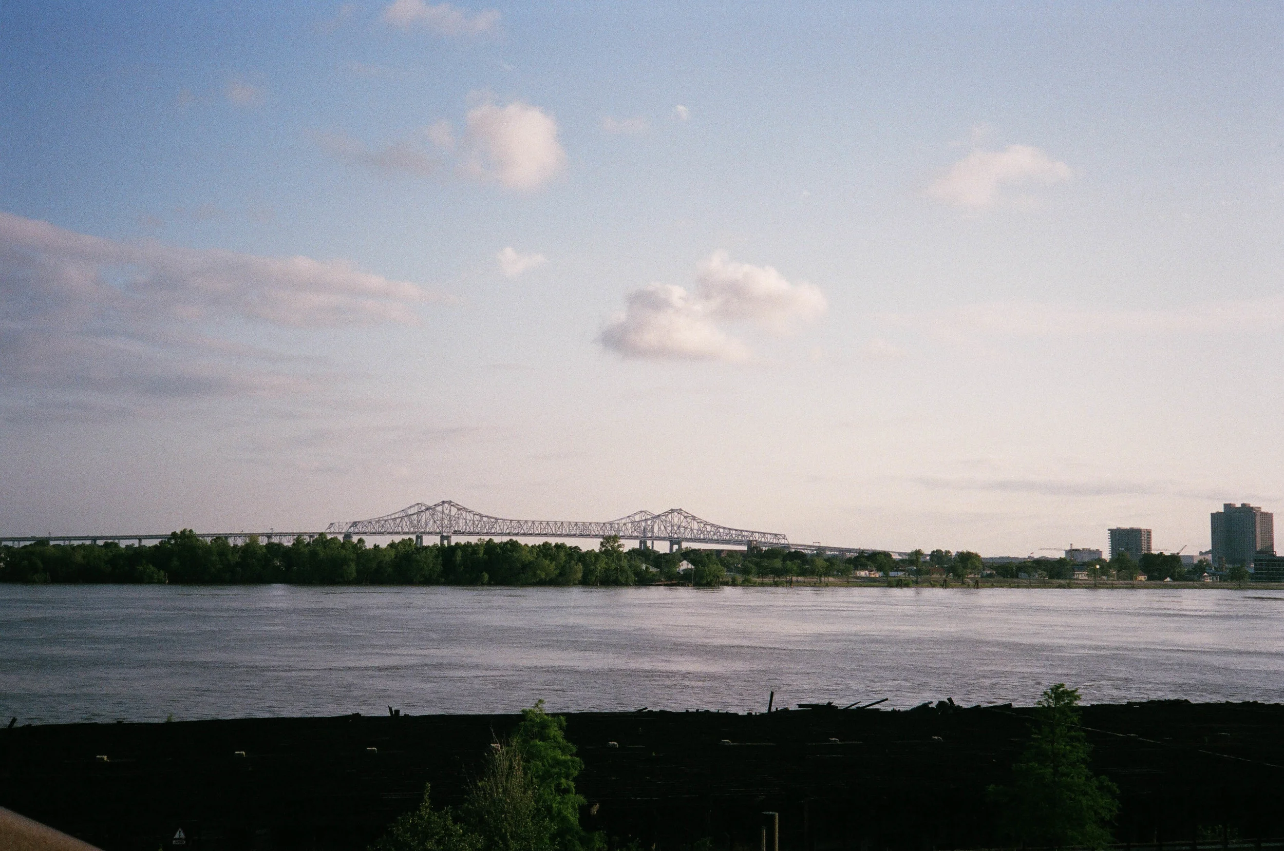 24780018-2.jpg