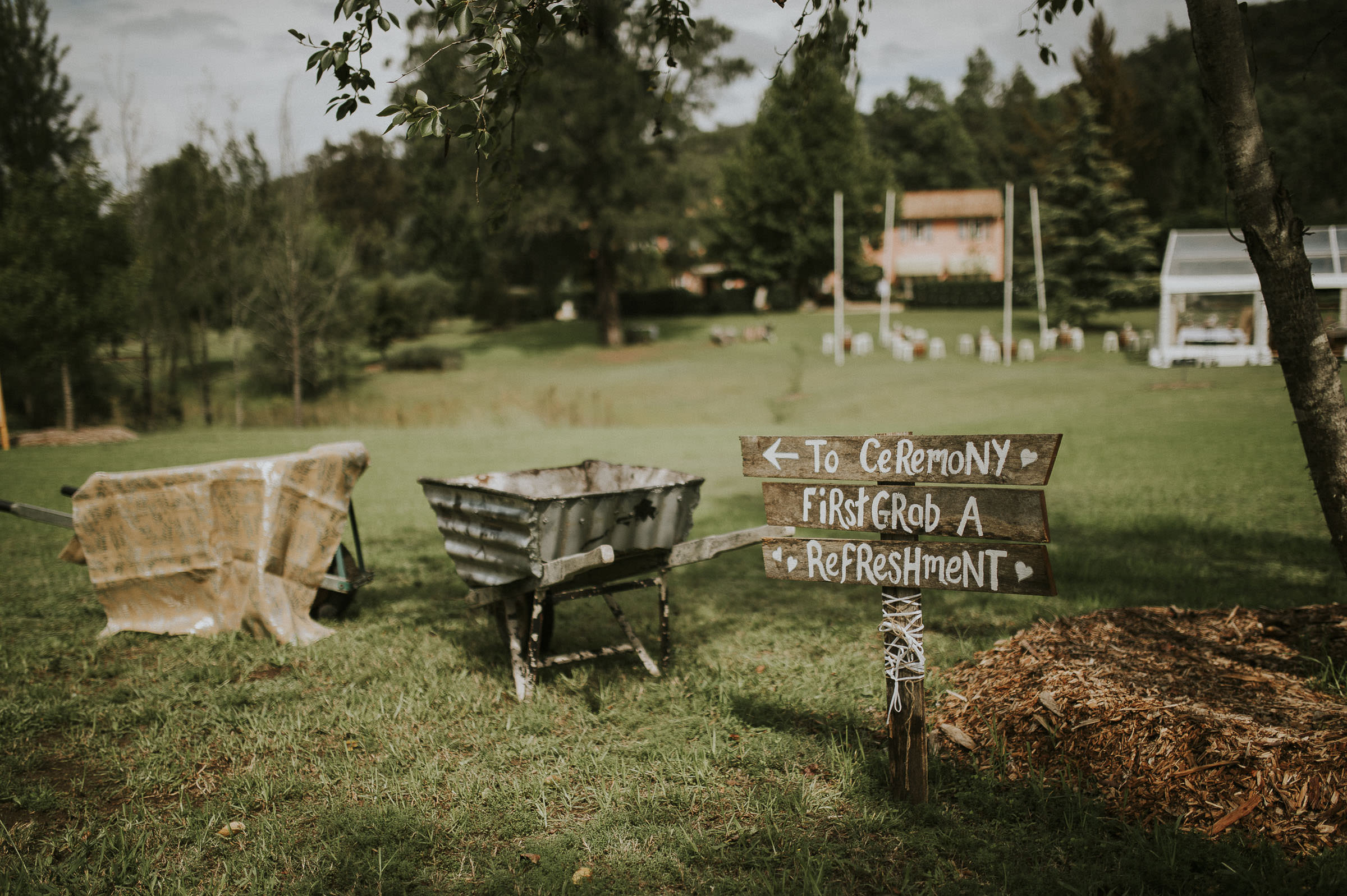 Britney_Damien_Redleaf_Wollombi_Wedding_Blog-5.jpg