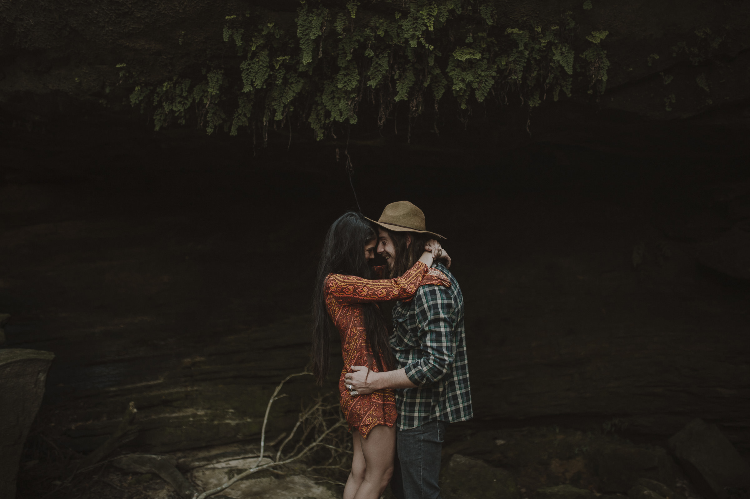 Ash_Dan_Sommersby_Falls_Engagement_Shoot_Blog-15.jpg