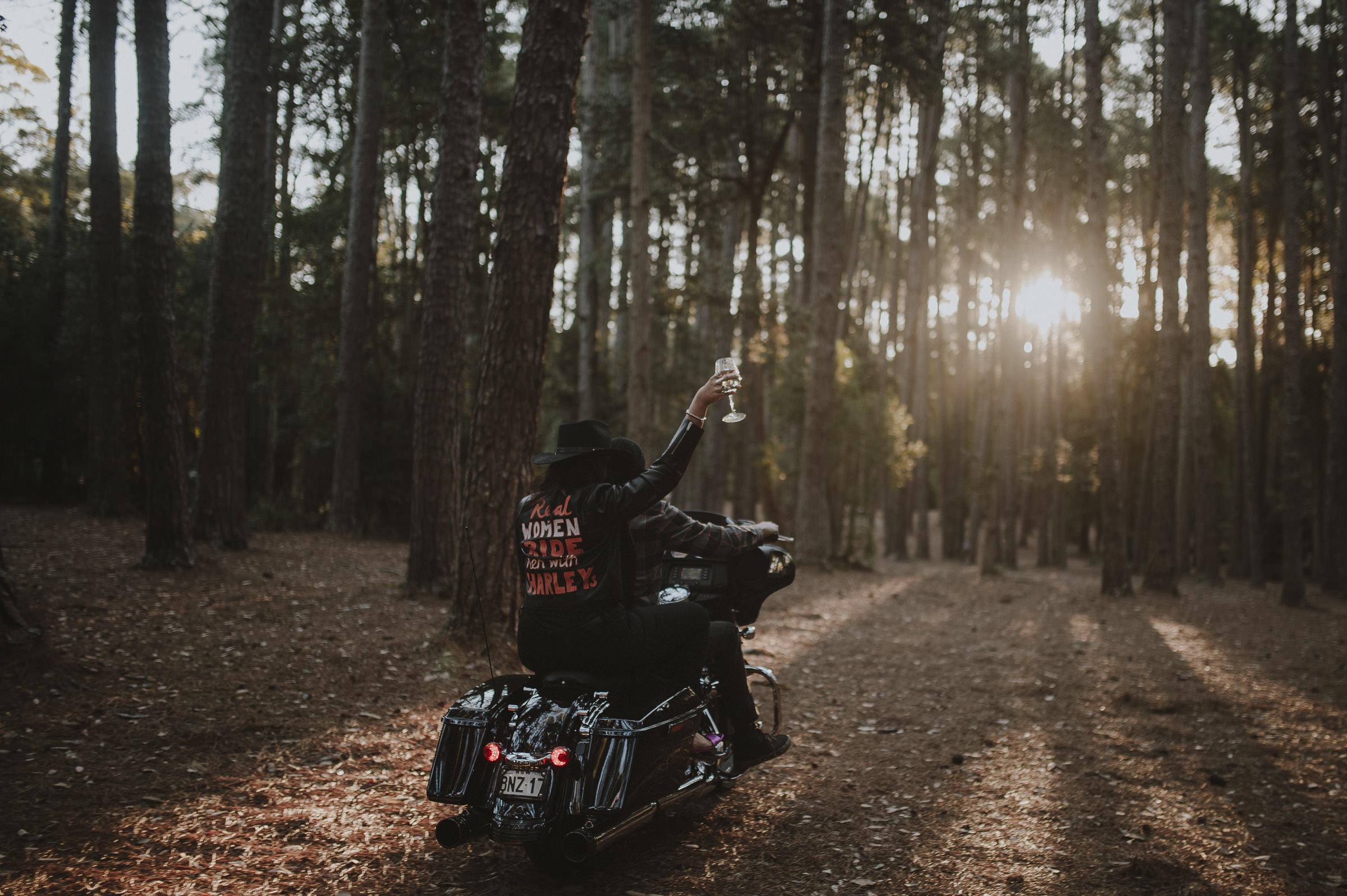 Madeline_Jamie_Watagens_Pine_Forest_Engagement_Shoot_Blog-34.jpg