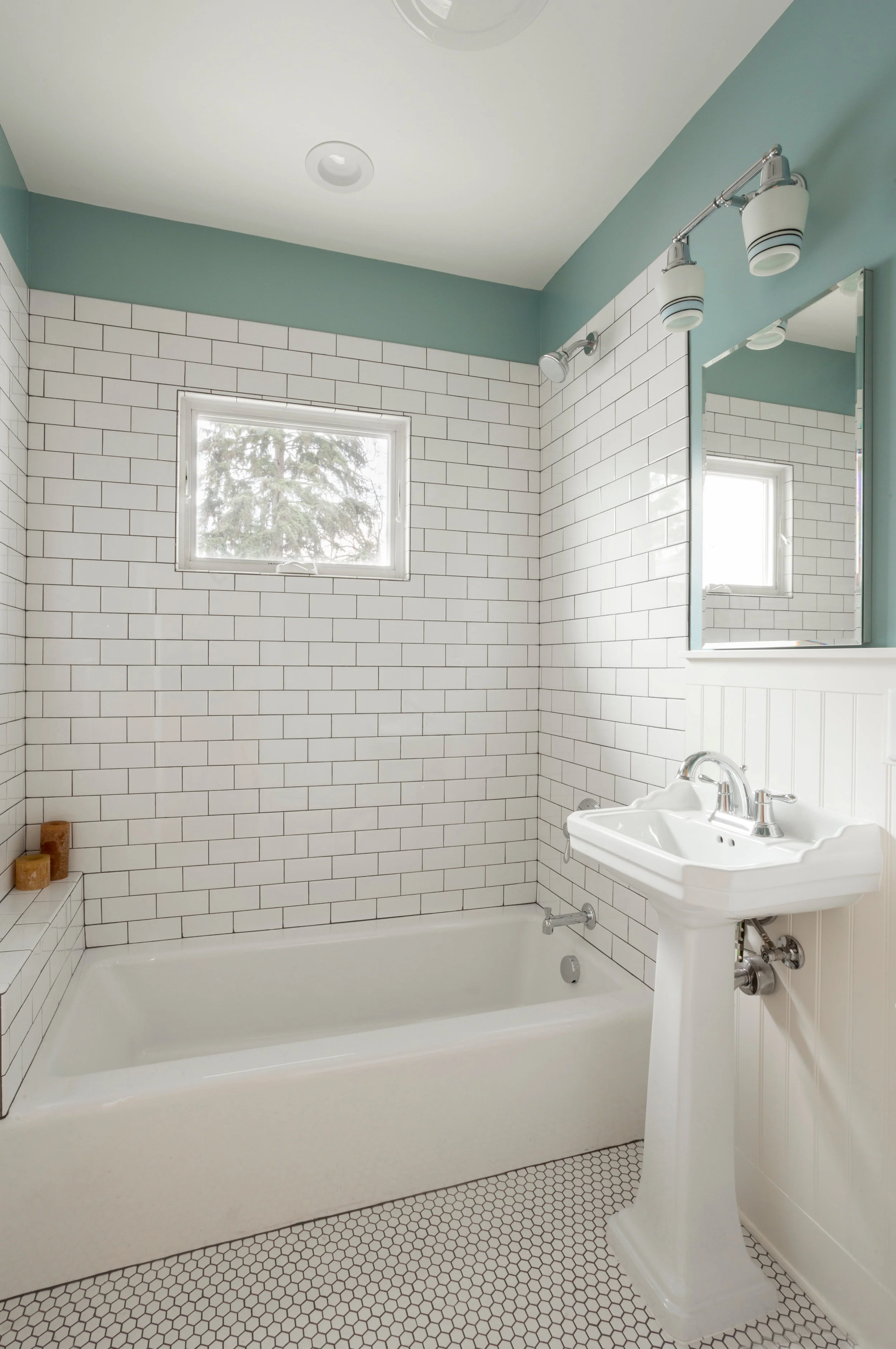 downstairs bath.jpg