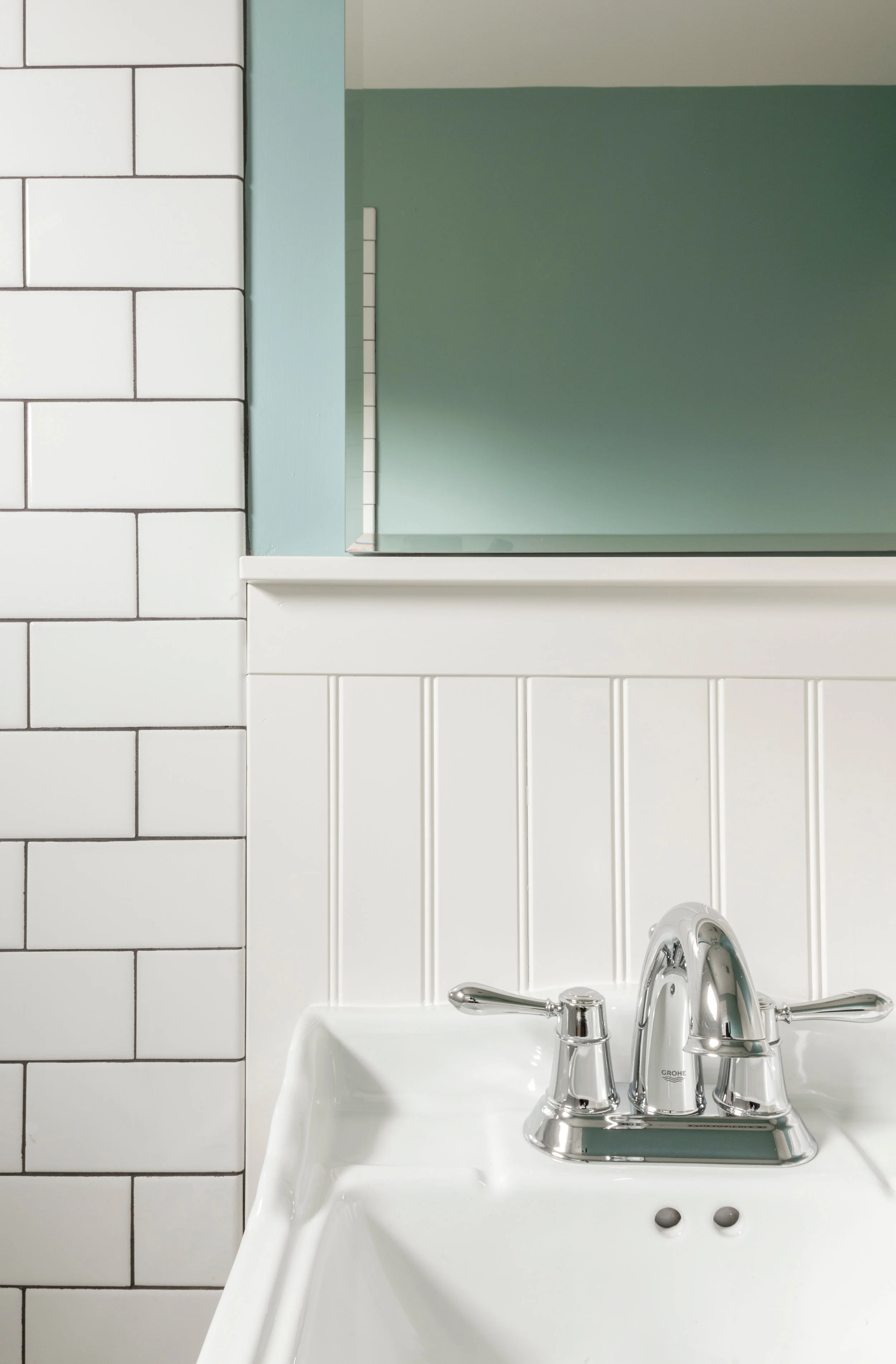 bathroom-sink.jpg