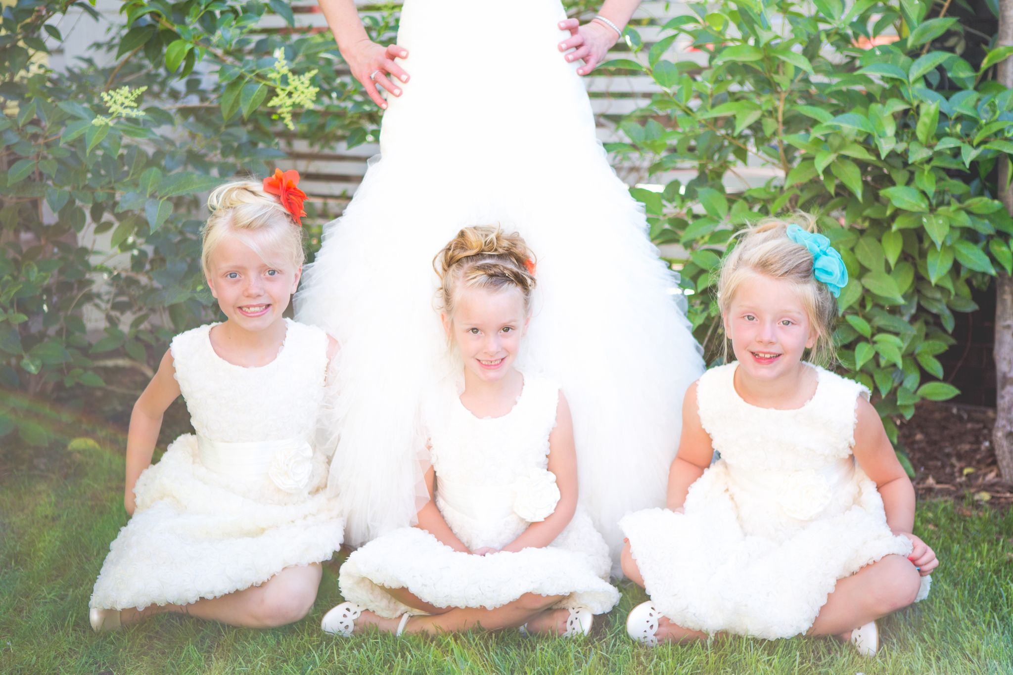 scottsdale-wedding-photographer-el-dorado-bride-flower-girls-cool-pose