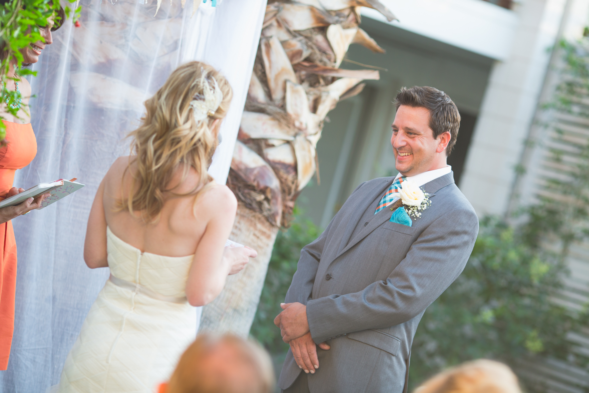 arizona-wedding-photographer-smiling-groom-ceremony