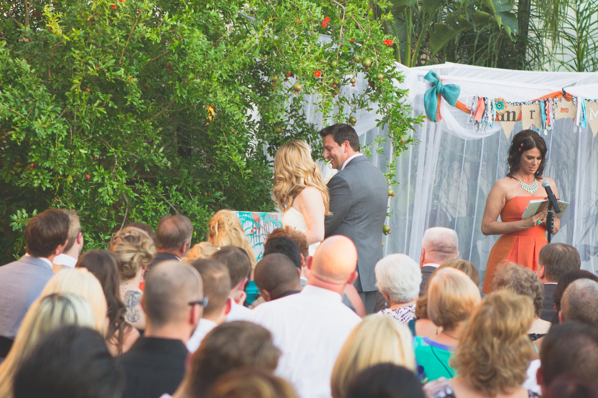 scottsdale-wedding-photograhy-paint-ceremony-cool