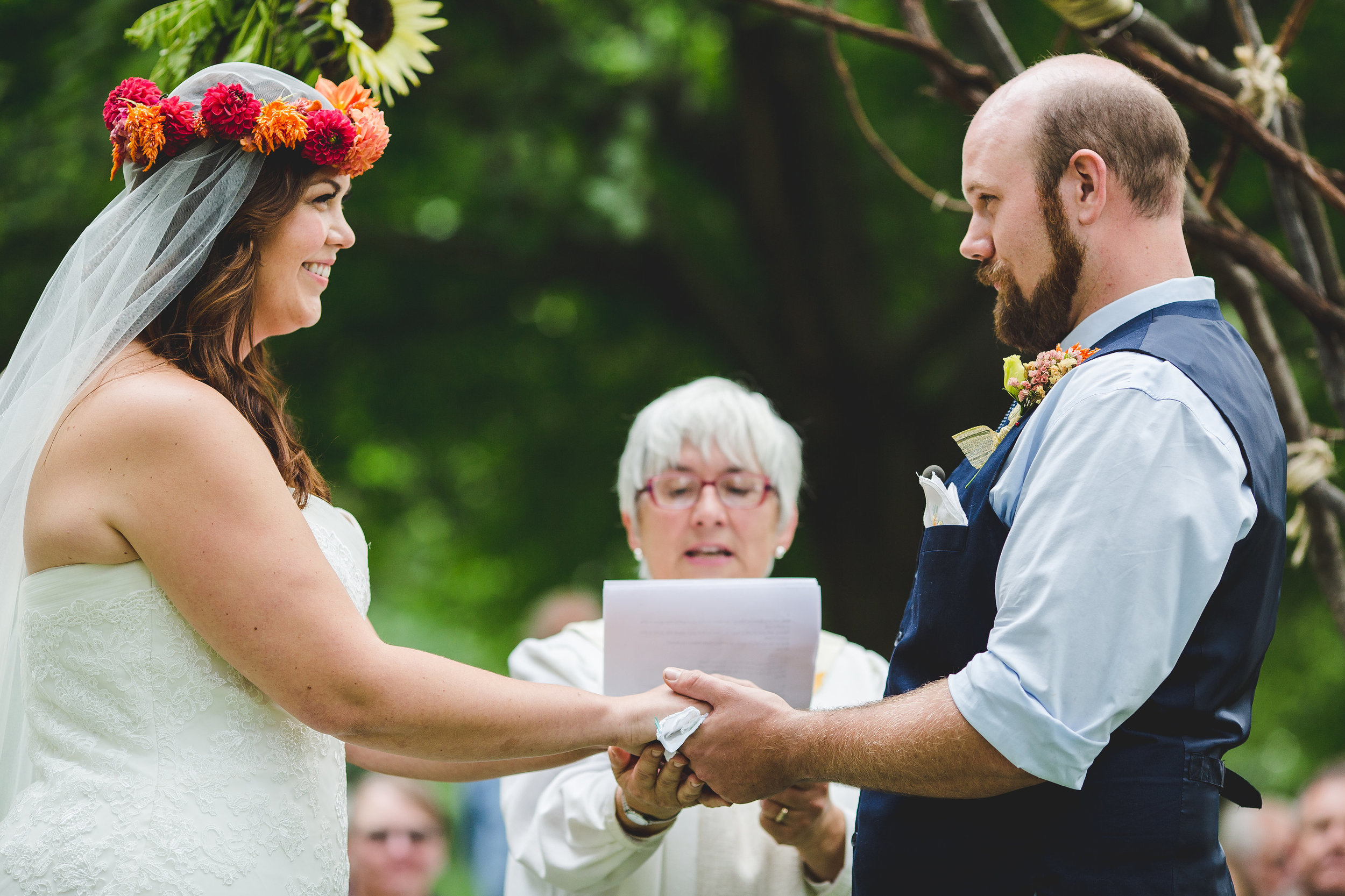 hand-tying-ceremony-ny-wedding-smiles-tr