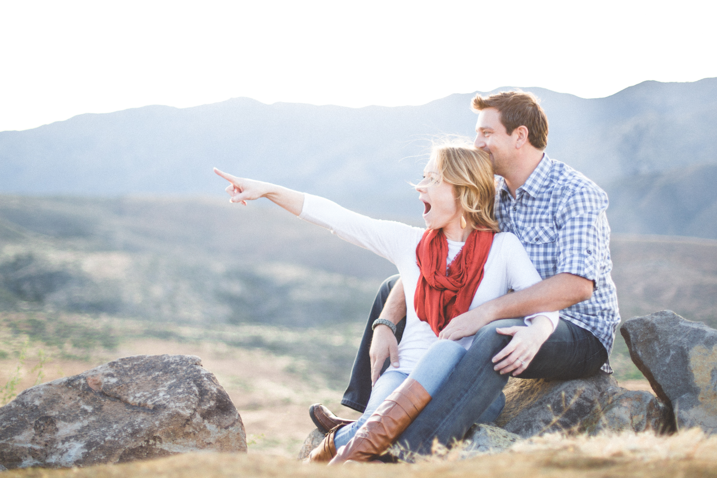 ben-ndrea-pointing-engagement-photography