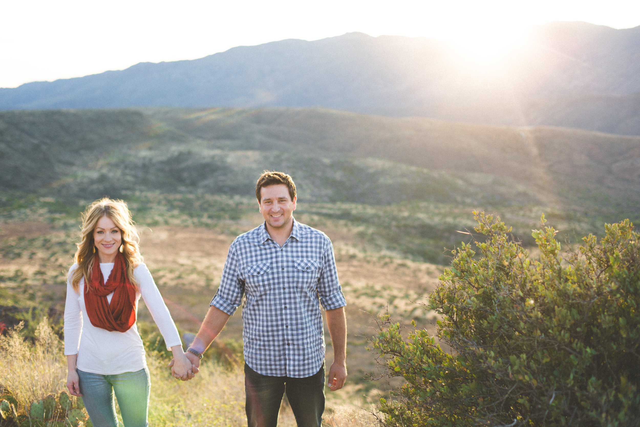 ben-and-andrea-hand-in-hand-engagement-photography-phoenix