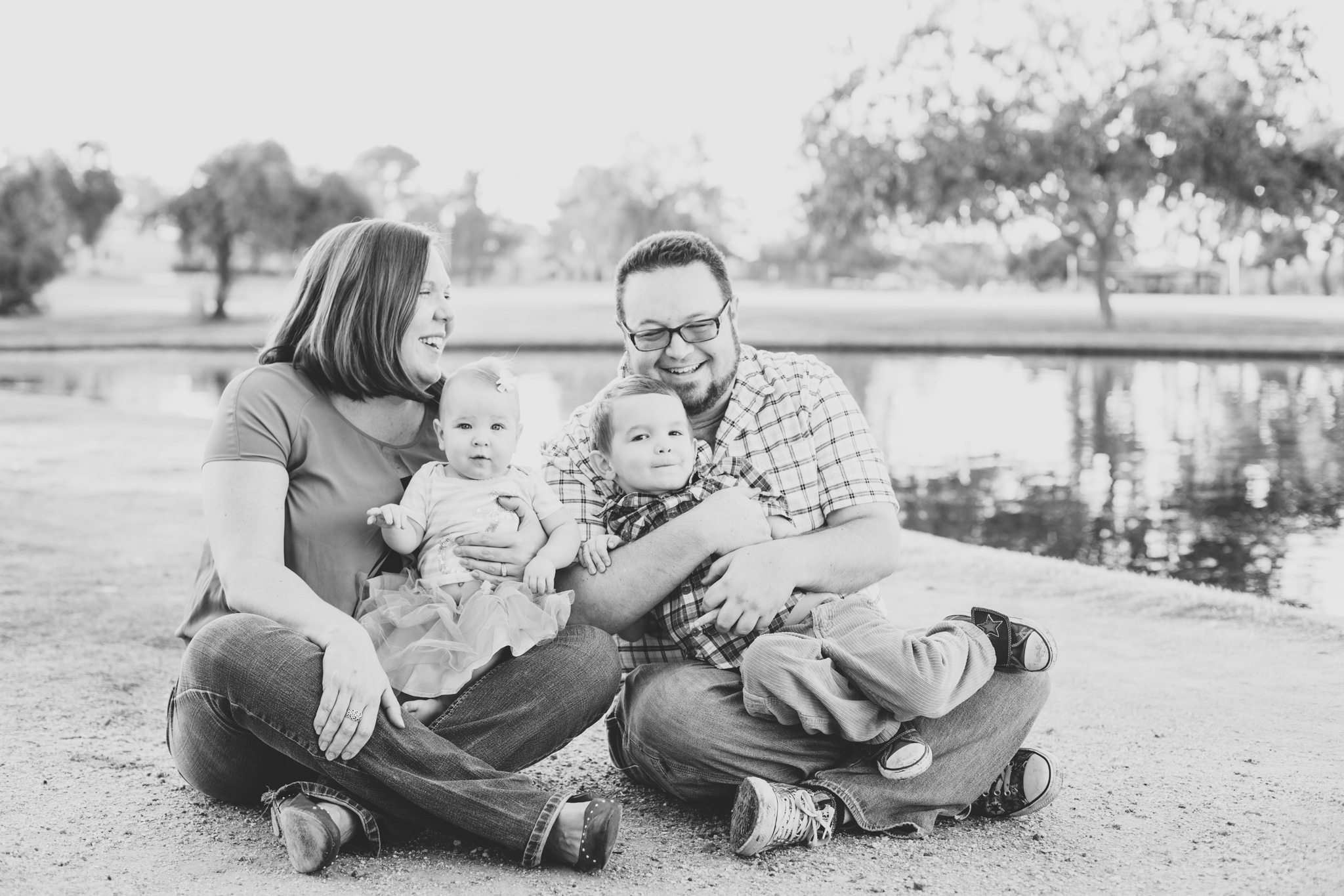 black and white scottsdale family picture houle