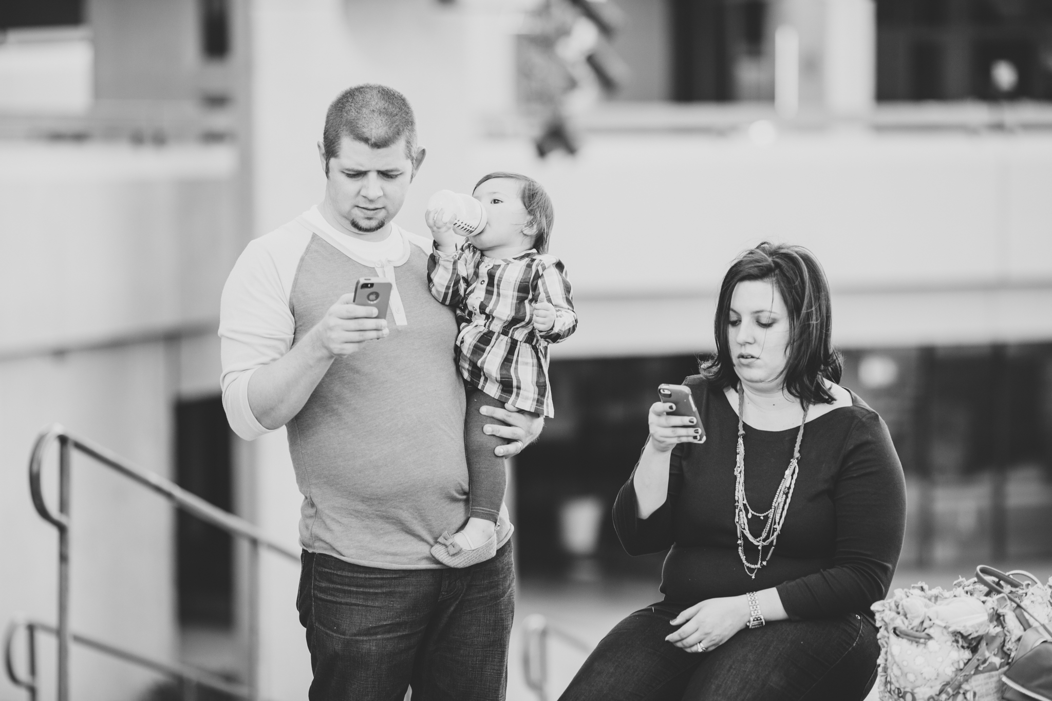 modern parents cell phones black and white