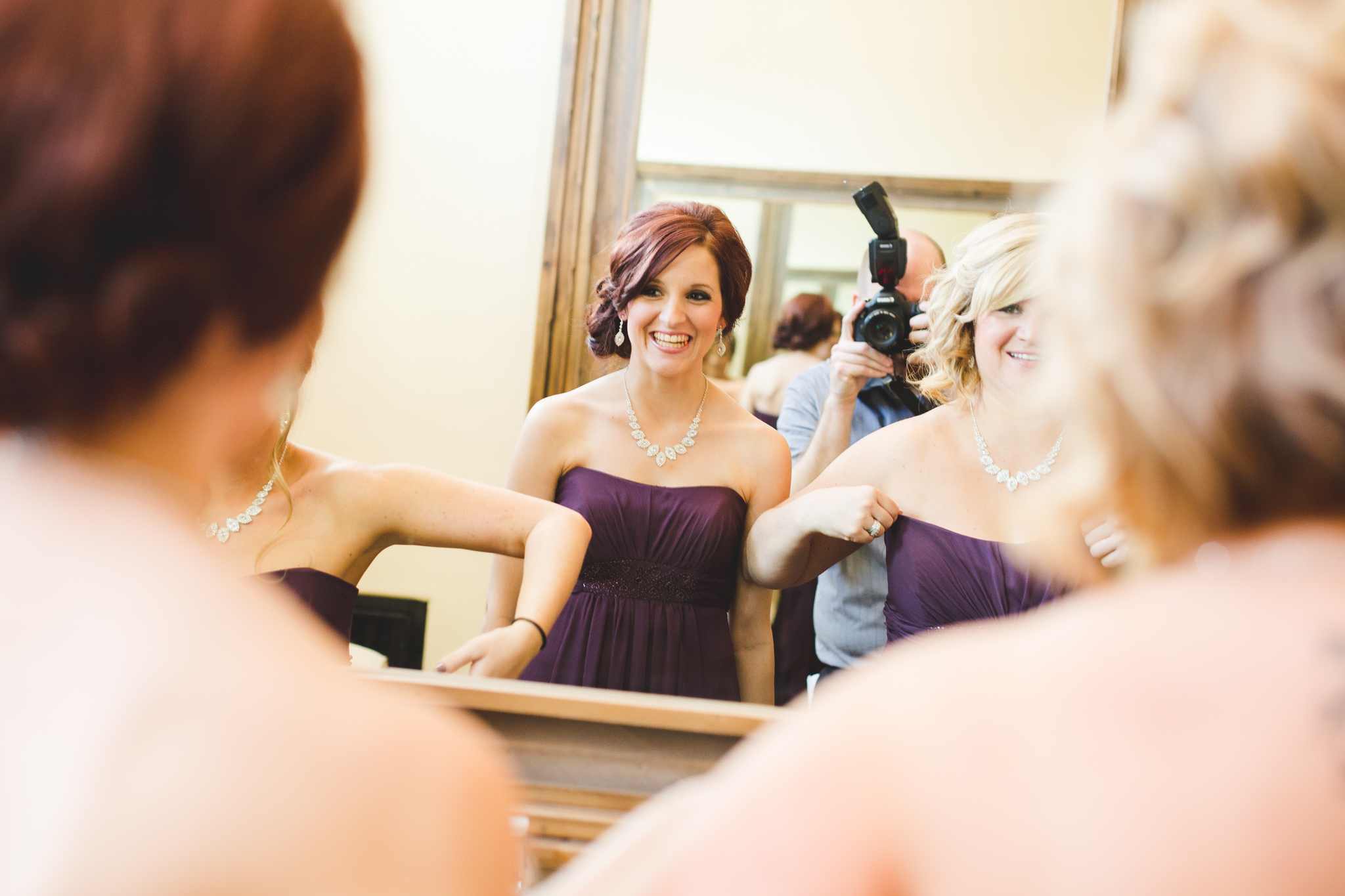 bridesmaid laughing getting ready mj