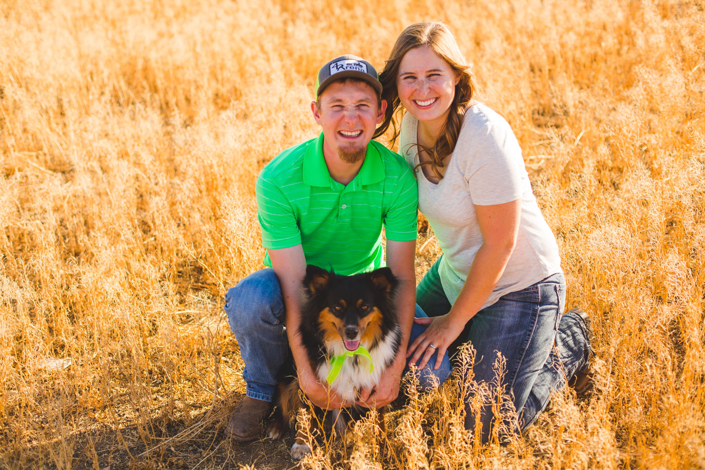 aaron-kes-photography-dog-in-engagement-session