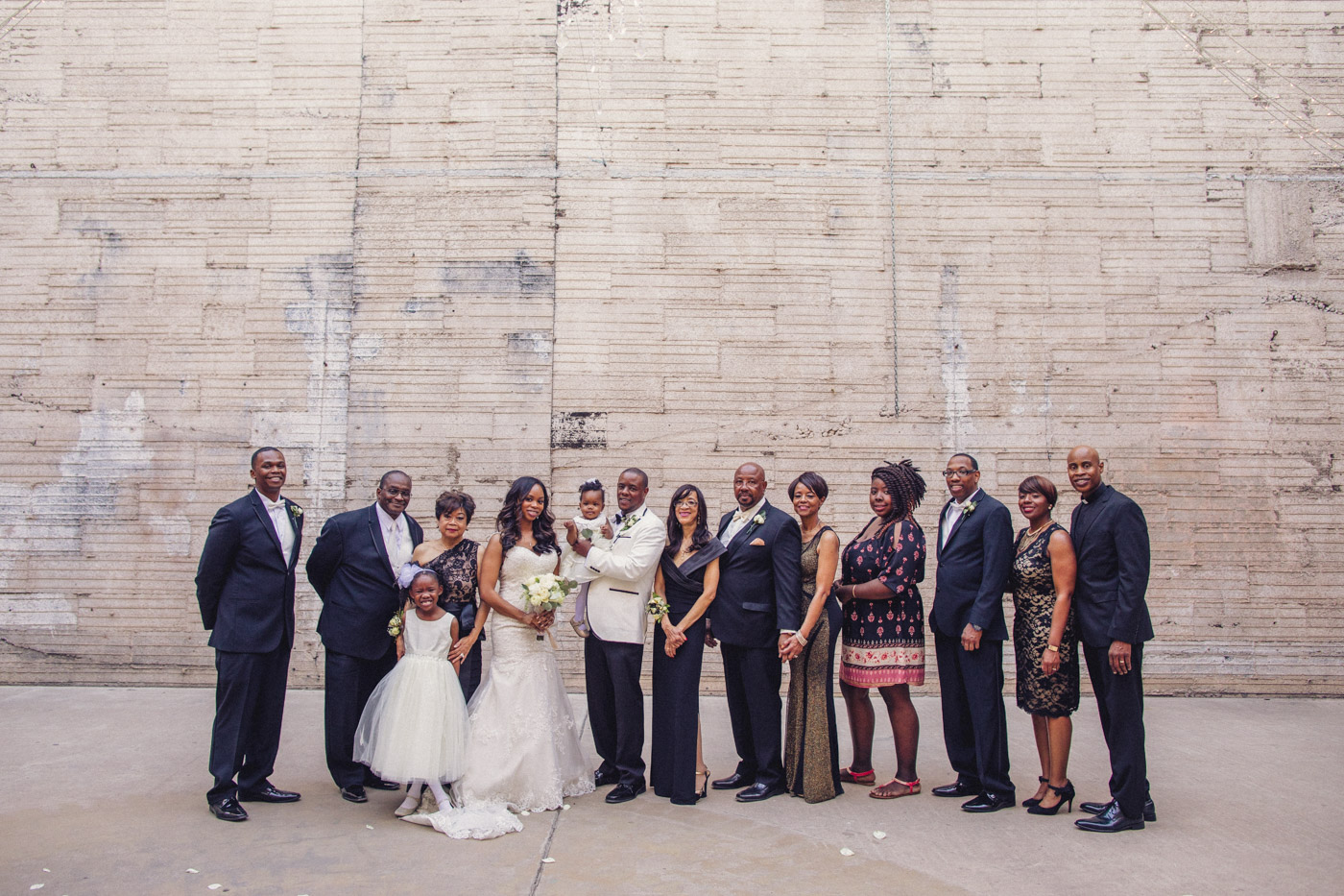 wedding-family-group-portrait