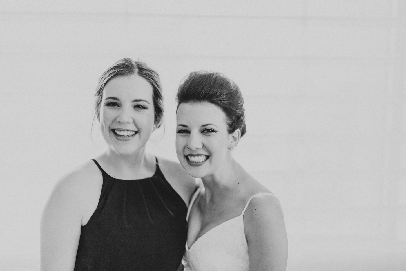 bride-and-sister