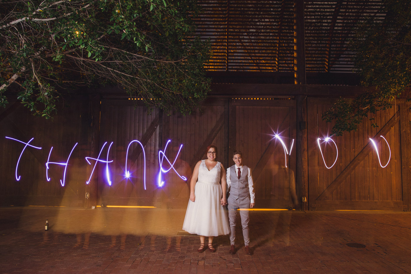 light-painting-at-wedding-led-lights