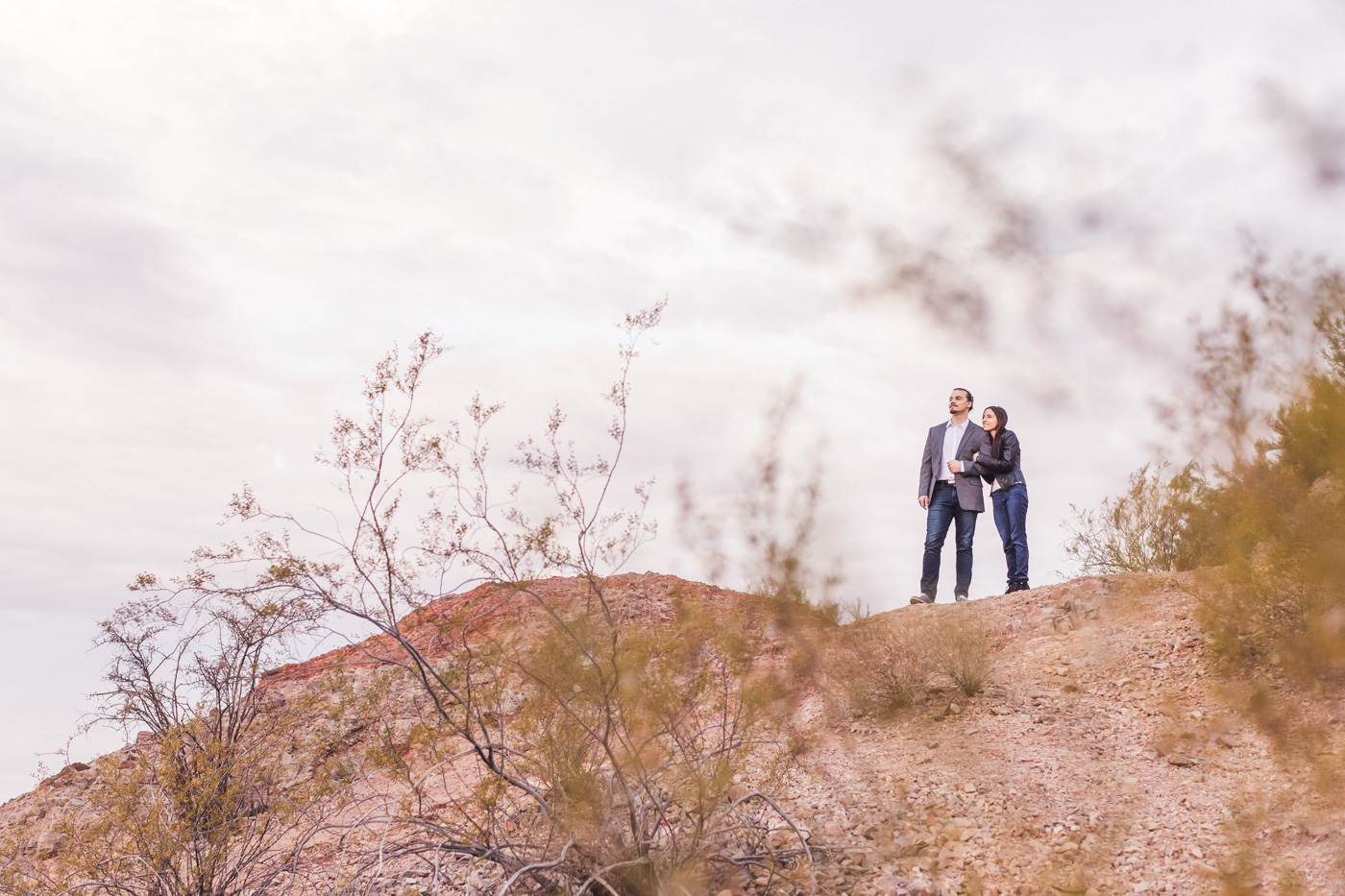 hillside-couple-photo