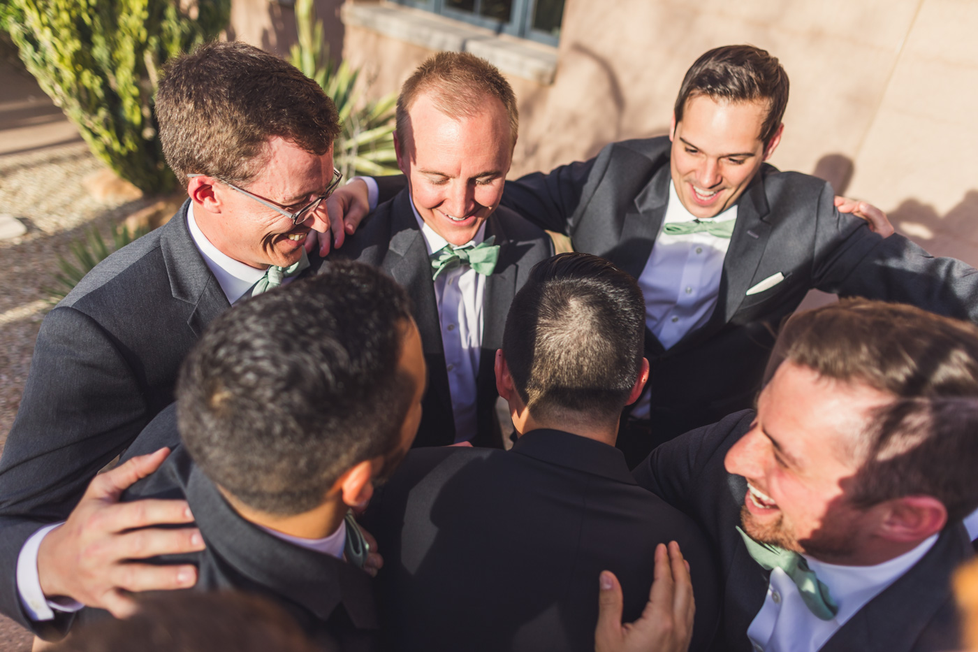 groomsmen-celebrate-with-groom