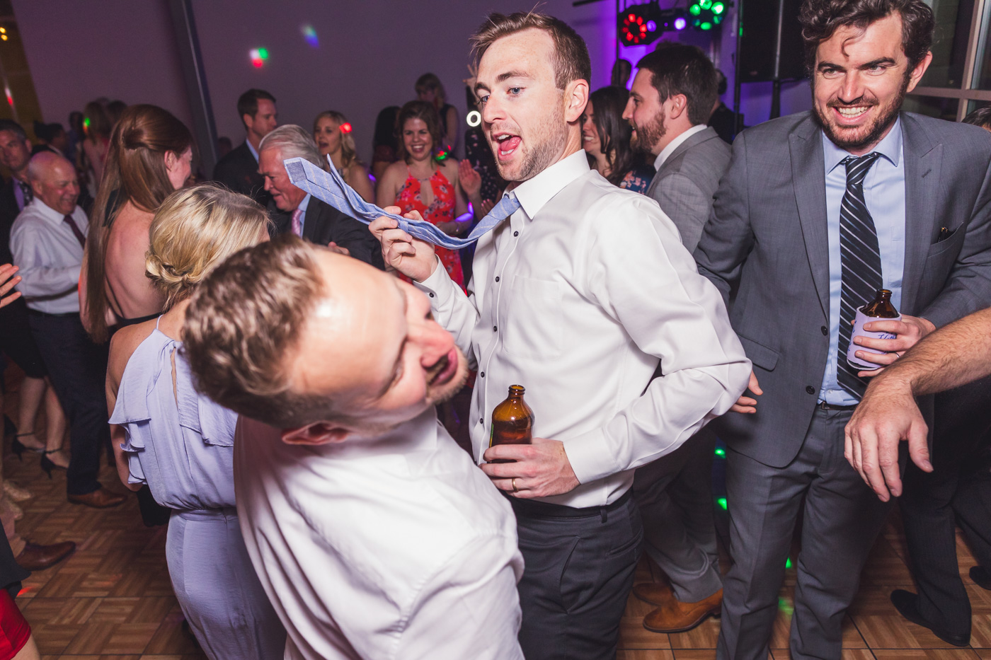 slapping-another-wedding-guest-with-tie