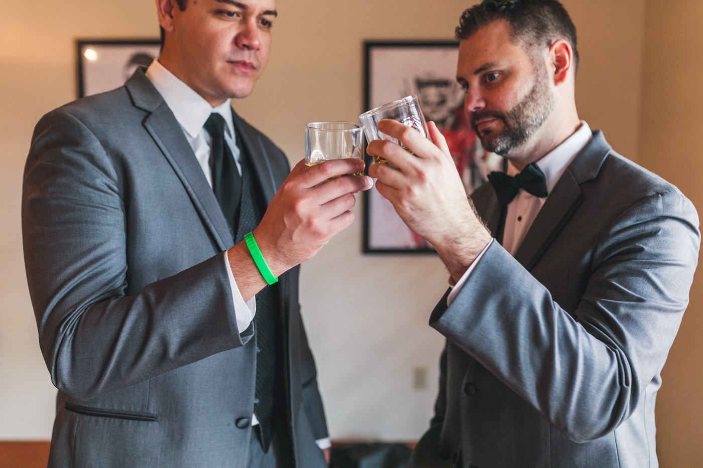 groom-and-best-man-share-drink