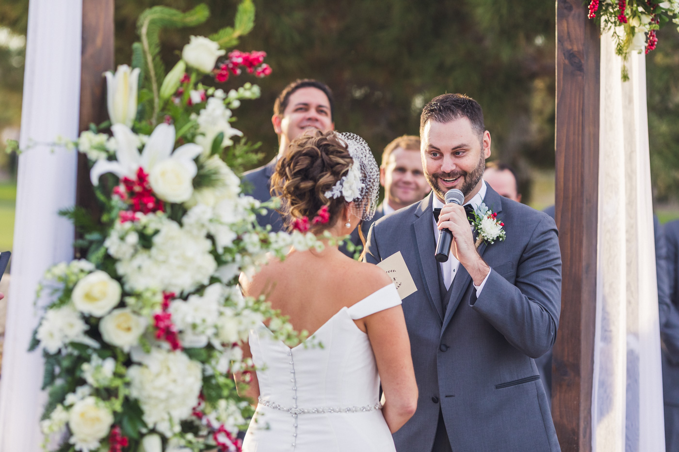 groom-gives-vows-at-wedding