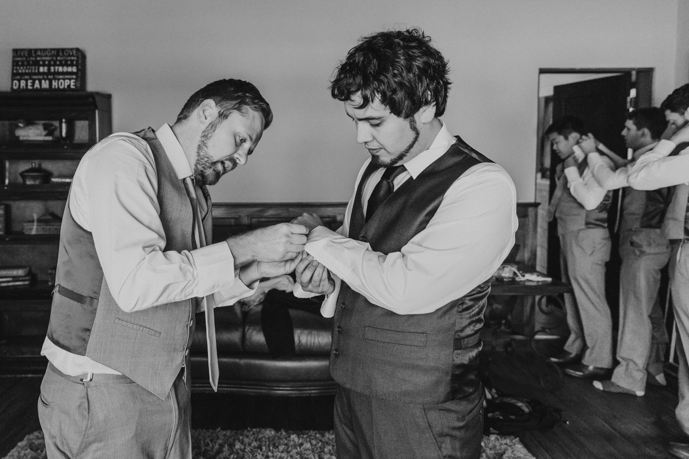 groom-and-groomsmen-getting-ready