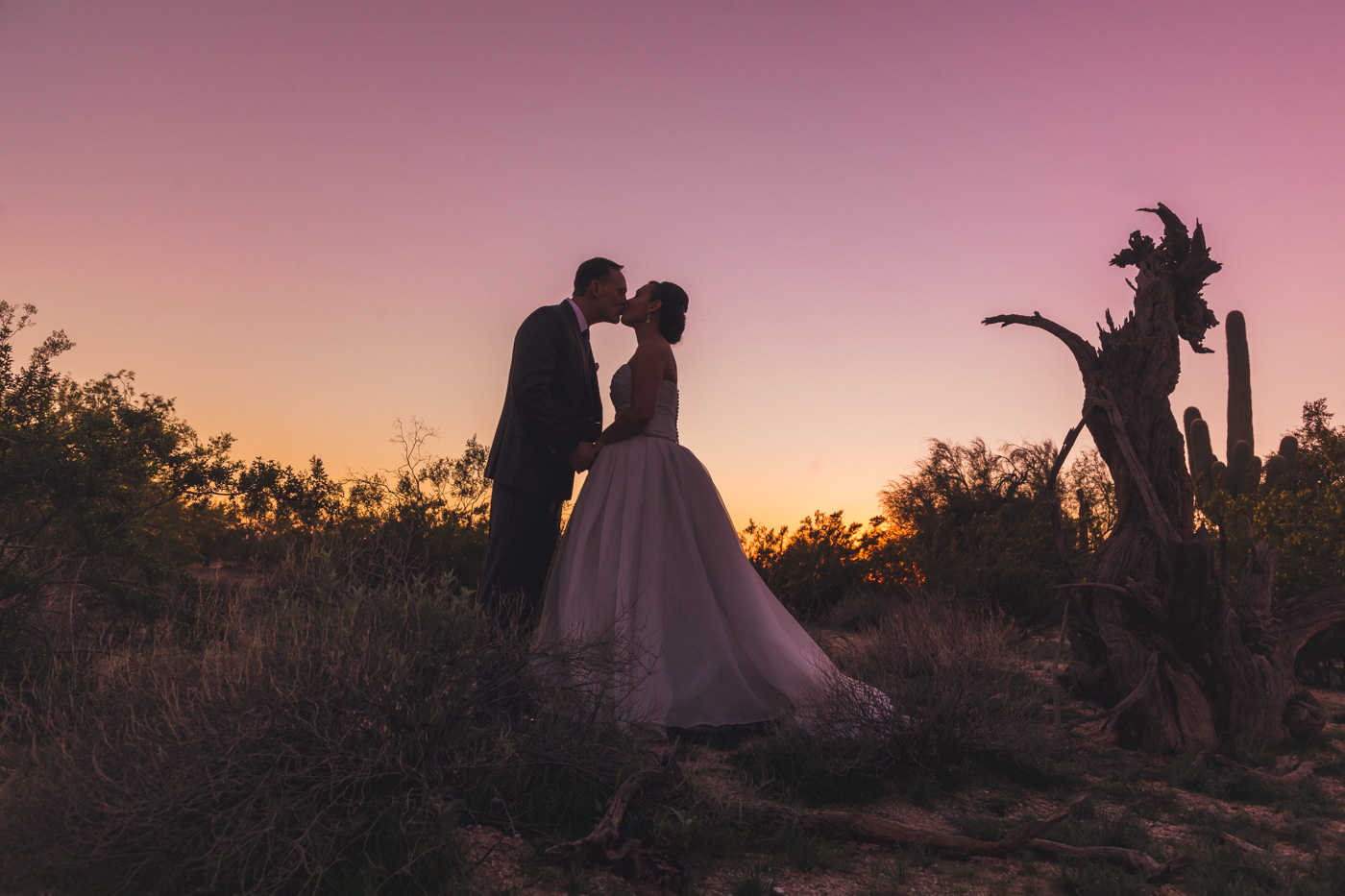 grayhawk-golf-club-wedding-photos-silhouette