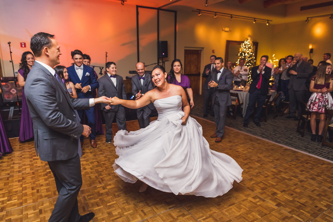 bride-and-groom-dancing
